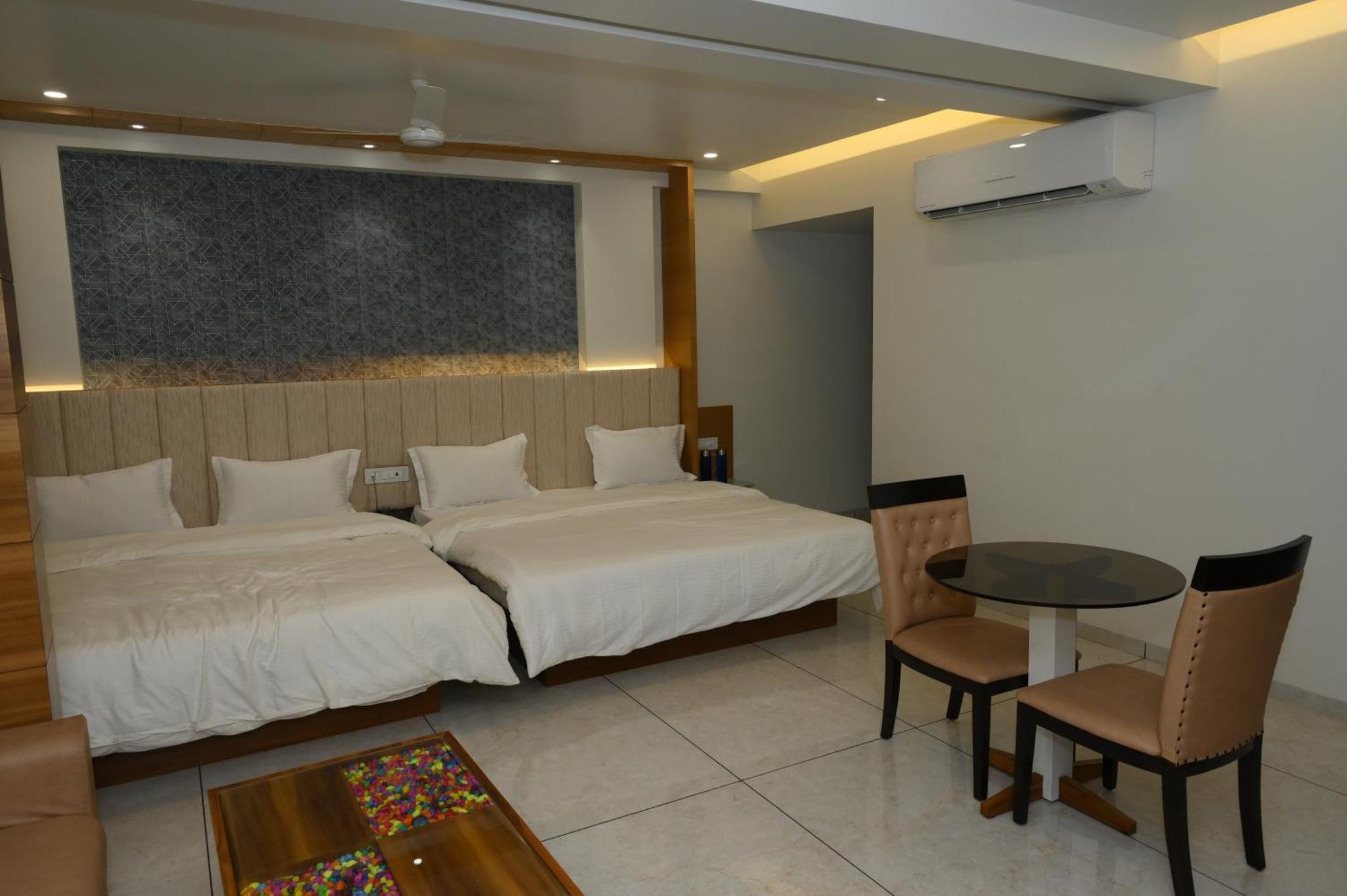 Hotel Parqotel Arnāla エクステリア 写真